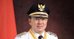 Resmi Dilantik, Andrei Angouw Jadi Wali Kota Beragama Konghucu Pertama di Indonesia, Ini Biografinya