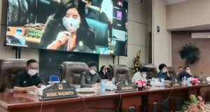 Andrei Angouw Sampaikan Pertanggungjawaban APBD 2020 Dalam Rapat Paripurna DPRD Manado