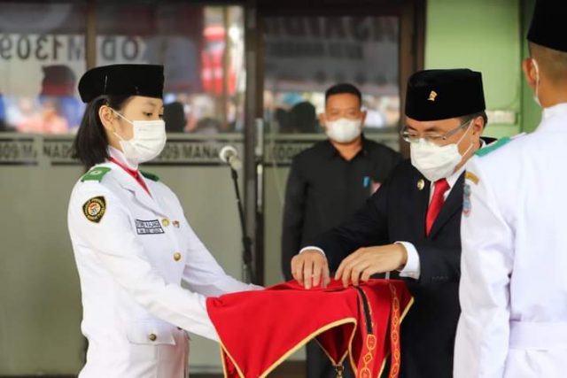 Tetap Patuhi Prokes Covid-19, Wali Kota Manado Kukuhkan Paskibra Manado 2021