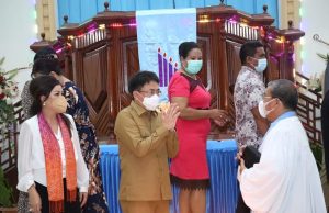 Safari Natal Pemkot Manado Di Mapanget, Wali Kota Ajak Warga Untuk Vaksinasi