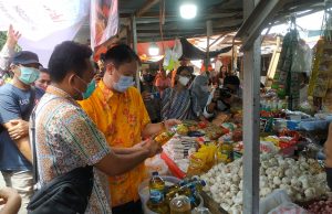 Pastikan Ketersediaan Bapok Aman, Wamendag Jerry Sambuaga Kunjungi Pasar Bersehati Manado