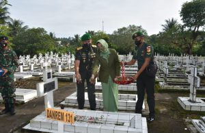 Jelang HUT Ke-64 Kodam XIII/Merdeka, Danrem 131/Santiago Dampingi Pangdam Ziarah TMP