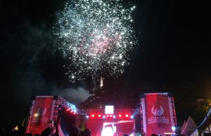 Pesta Kembang Api Tutup Kemeriahan Festival Bung Karno Manado 2022