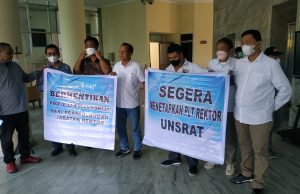 Sejumlah Dosen Tuntut Rektor Unsrat Diberhentikan