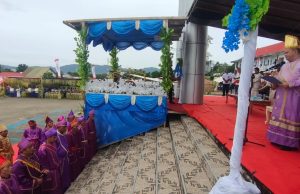 Di Bawah Kepemimpinan Arvan Bawangun, Dewan Adat Talaud Dilantik Bupati E2L