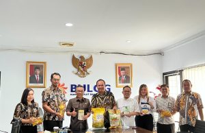 Cek Kesiapan Stok Pangan Jelang Ramadan, Senator Stefanus Liow Kunjungi Bulog SulutGo