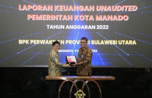 Wali Kota Manado Serahkan LKPD 2022 Kepada BPK