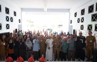 Bupati Minahasa Salurkan Bantuan Bapok di Sejumlah Masjid di Tondano dan Langowan