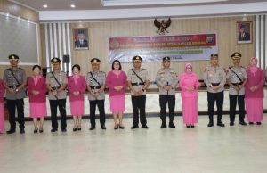 Kapolda Pimpin Serah Terima Jabatan Sejumlah Pejabat di Lingkungan Polda Sulut