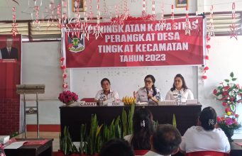 Sekda Minahasa Jadi Narasumber Peningkatan Kapasitas Perangkat Desa Kecamatan Kawangkoan