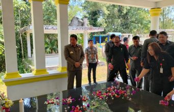 Rangkaian HUT Ke-595 Minahasa, Pj Bupati Jemmy Kumendong Ziarah Ke Makam Para Pendahulu