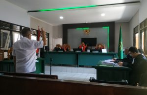 Jadi Saksi Mahkota, Jawaban Terdakwa Arny Kumolontang Berbelit-belit