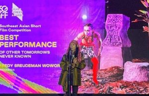 Membanggakan! Fredy Wowor Raih Penghargaan Best Performance Di Ajang Singapore International Film Festival