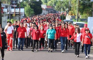 Gebyar Hari Ibu, TP-PKK Sulut dan Minahasa Gelar Jalan Sehat dan Senam di Lapangan Manguni