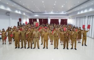 Pimpin Sumpah/Janji 107 ASN Guru, Pj Bupati Minahasa Pesan Tingkatkan Kualitas Diri