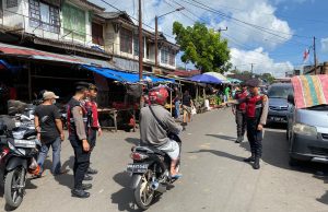 Jelang Nataru, Satuan Samapta Polres Minahasa Gencar Patroli Jalan Kaki