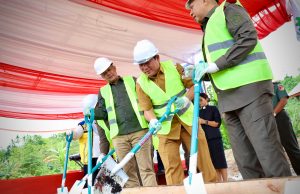 Pj Bupati Minahasa Hadiri Peletakan Batu Pertama Pembangunan AMN Manado Di Kalasey