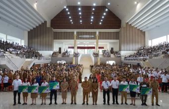 Apel Kerja Februari, Pemkab Minahasa Serahkan SK THL Dan Kenaikan Pangkat ASN