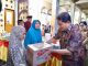 Safarai Ramadan di Kawangkoan, Pj Bupati Minahasa Serahkan Bantuan Sosial Untuk Kaum Duafa