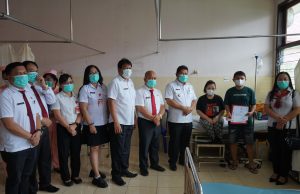 Program Mapatik Se Tou, Warga Bersalin di Minahasa Dapat Tiga Dokumen Kependudukan