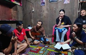 Lestarikan Kalelon, Mahasiswa Unima Riset Musik Tradisi Di Tondei