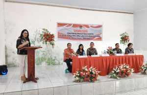 Sekda Lynda Watania Beri Penguatan Kelembagaan Kemasyarakatan di Ranowangko Tondano Timur