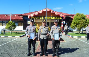 Dua Personel Polsek Kawangkoan Raih Penghargaan Dari Kapolres Minahasa