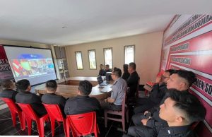 Kalapas Tondano Bersama Pegawai Ikuti Webinar Seri 3 BPSDM Hukum dan HAM