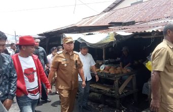 Bupati Minahasa Pantau Ketersedian Bapok di Pasar Kawangkoan
