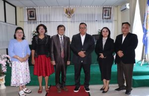 Rooby Dondokambey Ikuti Seminar Ujian Proposal Disertasi Program Doktor Pascasarjana Unima