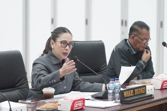 Pimpin Rapat Evaluasi MCSP, Wakil Bupati Minahasa Tegaskan Pentingnya Sinergitas Antar Perangkat Daerah