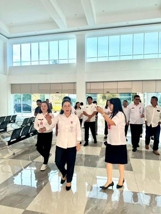 Pastikan Mutu Layanan Ditingkatkan, Wakil Bupati Minahasa Tinjau RSUD Sam Ratulangi Tondano