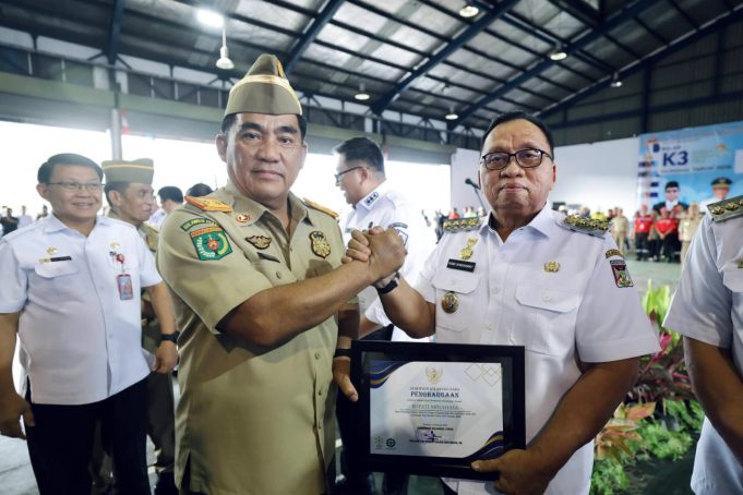 Raih Penghargaan K3, Bukti Komitmen Pemkab Minahasa Lindungi Pekerja