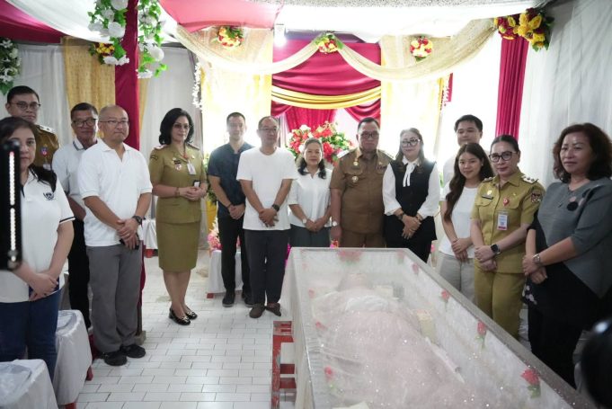 Jajaran Pemkab Minahasa Hadiri Ibadah Penghiburan Almarhumah Lenny Runtu