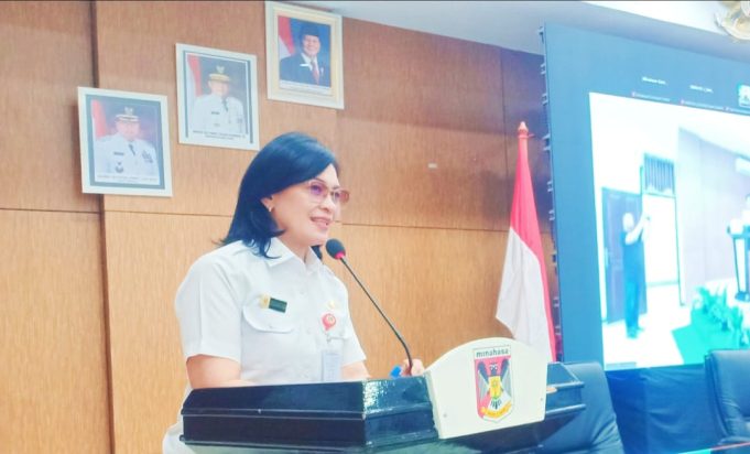 Sekda Lynda Watania Buka Rakor Penyusunan LKPJ dan LPPD Kabupaten Minahasa 2025