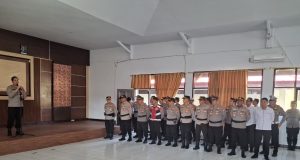 Apel Jam Pimpinan, Kapolres Minahasa Tekankan Peningkatan Pelayanan kepada Masyarakat