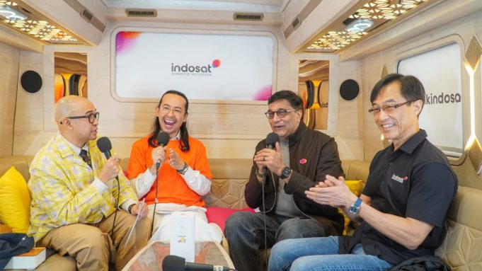 11 Jam Live TikTok Tanpa Putus Bareng Indosat, Dave Hendrik-Iwet Ramadhan Pecahkan Rekor MURI