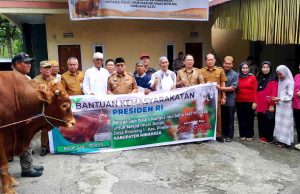 Pemkab Minahasa Salurkan Bantuan Hewan Kurban Presiden ke Masjid Imam Bonjol Pineleng