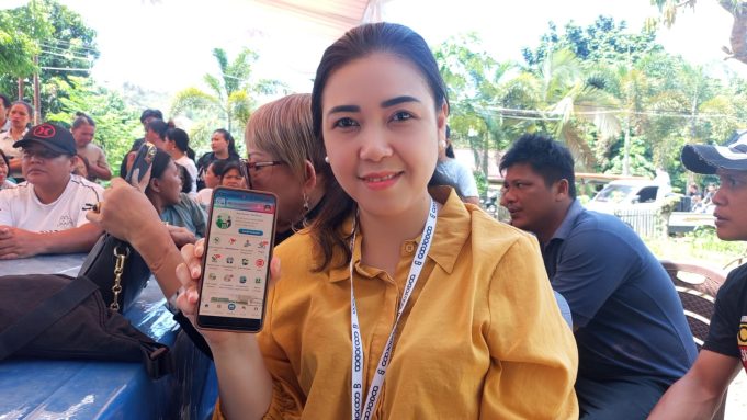 Warga Rumoong Bawah Apresiasi Aplikasi Mobile JKN: Tak Perlu Antre Pagi Lagi
