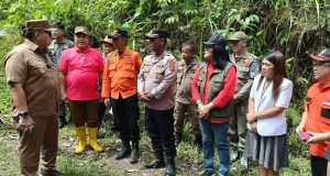 Bupati Minahasa Tinjau Langsung Pencarian Queentania Makal di Kayuuwi