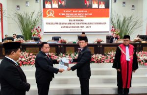 Franky Wolayan Resmi Dilantik Jadi Ketua DPRD Minahasa Sisa Masa Jabatan 2024–2029
