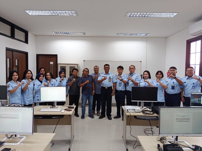 Gandeng AJI Manado, SMA Taruna Nusantara Langowan Latih Kehumasan Tulis Berita dan Etika Pers