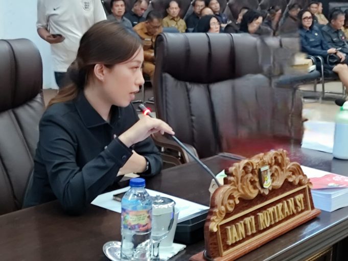 Anggota DPRD Minahasa Janti Rotikan Soroti Dugaan Pungli di UPTD Samsat Tondano