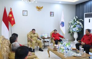 Terima Kunjungan PDIP Sulut, Gubernur Yulius Selvanus Tegaskan Semangat “Baku Tongka” Bangun Daerah