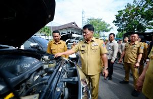 Gubernur Yulius Selvanus Pimpin Apel Kendis, Tekankan Kendaraan Dinas untuk Pelayanan Rakyat