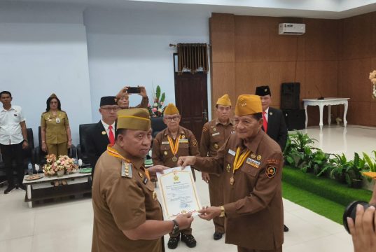 Terima Bintang Legiun Veteran RI, Bupati Robby Dondokambey: Jadi Motivasi untuk Terus Mengabdi