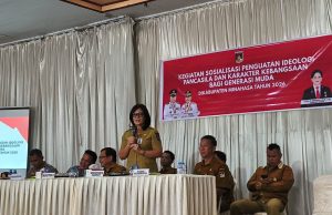 Sosialisasi Ideologi Pancasila di Kawangkoan, Sekda Lynda Watania Tekankan Karakter dan Integritas Generasi Muda