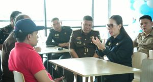 Perketat Pengawasan Pajak Daerah, Wabup Vanda Sarundajang Pimpin Sidak ke KFC Tondano