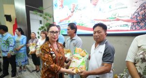 Minahasa Terima 450 Sak Bantuan Pangan dari Bapanas, Disalurkan untuk Warga Desil 1-4
