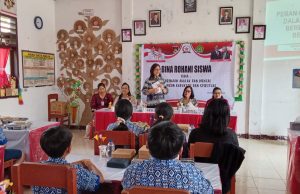 Perkuat Karakter dan Spiritual, Pemkab Minahasa dan FKUB Gelar Bina Rohani Siswa di SMPN 1 Kakas